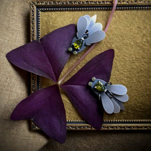 Unikaalsed kõrvarõngad ‘Ikarose lend’ roheliste tsirkoonidega