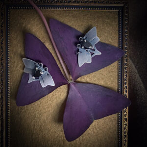 Unikaalsed kõrvarõngad ‘Ikarose lend’ mustade tsirkoonidega